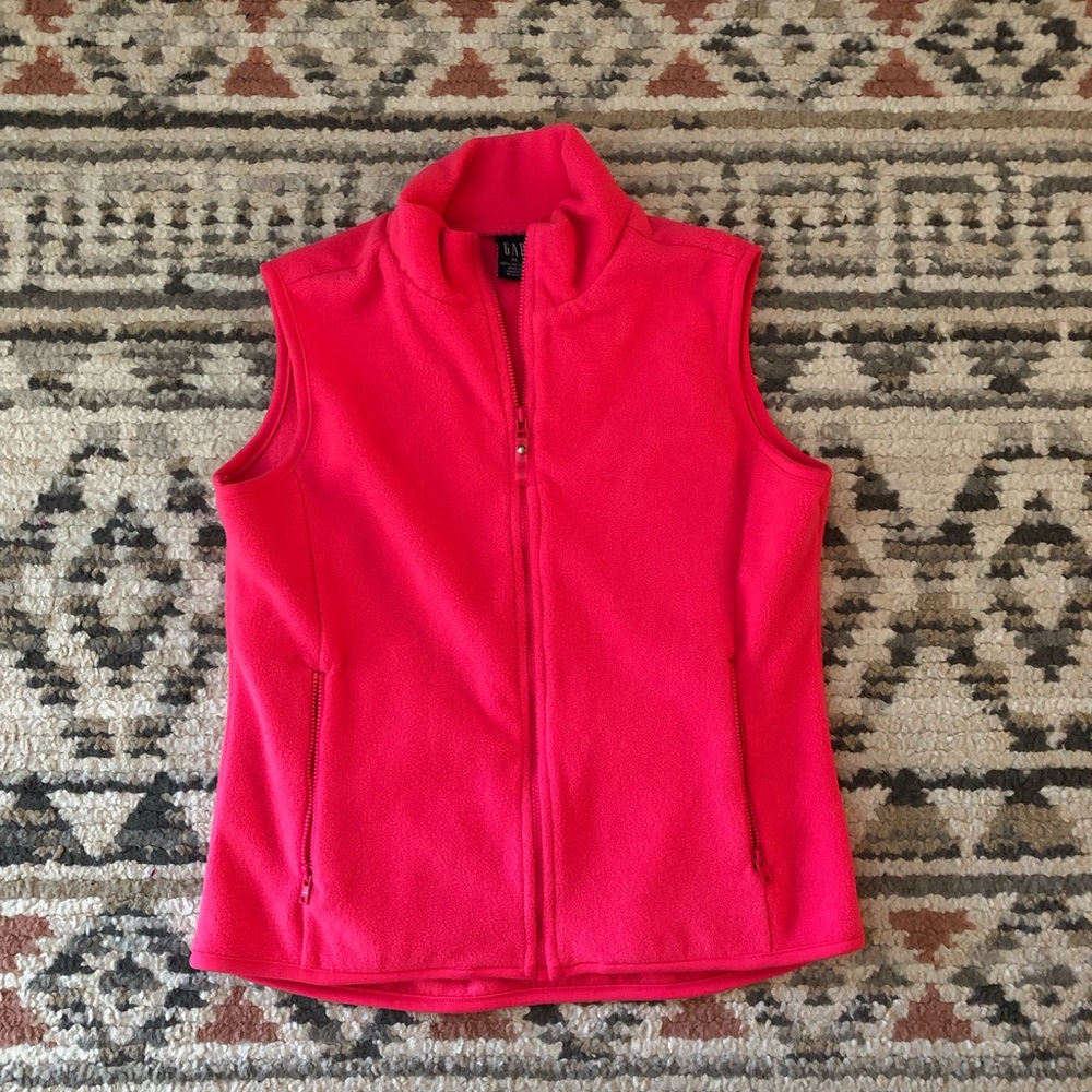 ☀️3/$20 ❄️Hot Pink GAP Fleece Vest